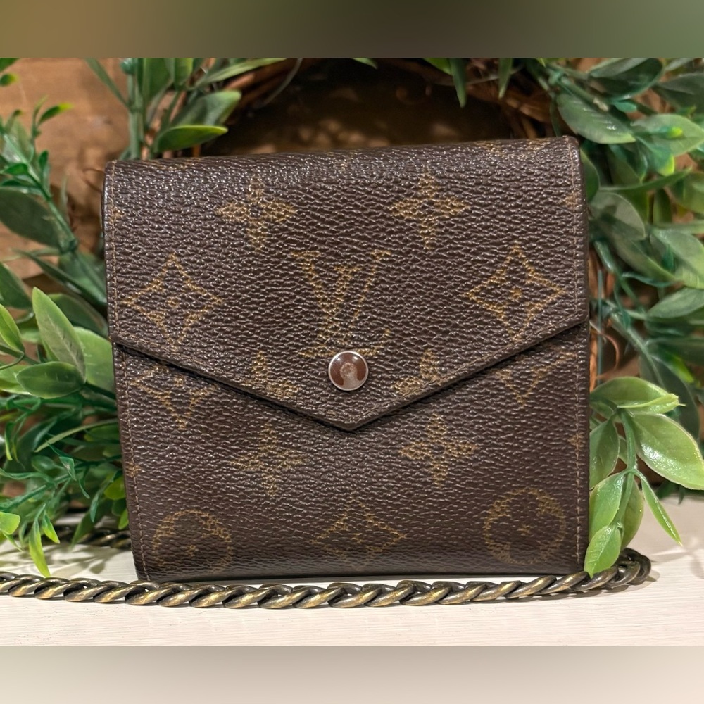 Beautiful Authentic Vintage Louis Vuitton Compact Monogram Wallet - Picture 2 of 14